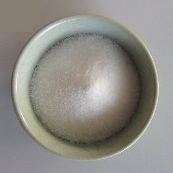 Un buon prezzo. Cryolite CAS 15096-52-3 Polvere bianca di grado industriale fluoruro di sodio e alluminio per la fusione dell'alluminio in linea