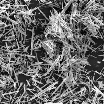 Un buon prezzo. CAS 471-34-1 Aglio singolo cristallo sotto microscopio Calcio carbonato baffi CaCO3 Cristallo baffi in linea