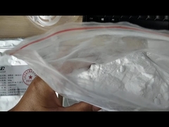 Materiale grezzo B3 Vitamine in polvere all' ingrosso Siero Acido nicotinico 99% Niacinamide CAS 98-92-0